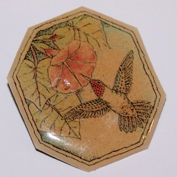 Vintage Jewelry - Vintage pin Colorful Hummingbird feeding on a pink flower 1” decoupage
